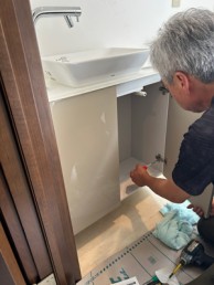 優雅なウェーブライン、高級感漂う金属調アクセントのネオレストLS2 大田区T様邸 優雅なウェーブライン、高級感漂う金属調アクセントのネオレストLS2 大田区T様邸